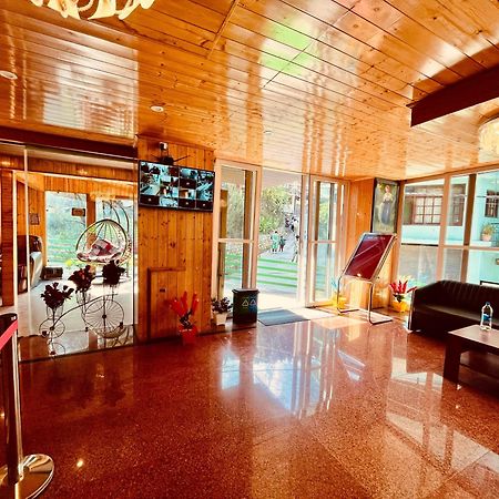 Vista Resort, Manali - ! Near Mall Road !! Hot & Cold Ac Rooms !! Best Selling !! Big Parking !! Luxury Collection !! Open Terrace !! Lift !! Playing Zone !! Property Of The Year ! Exterior photo